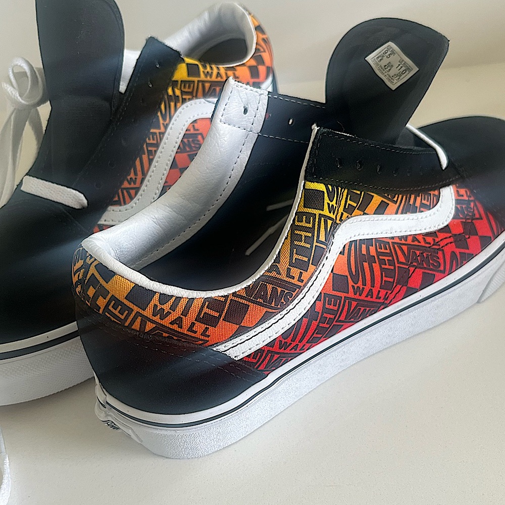 Vans Shoes, Size 9.5 Mens with box.